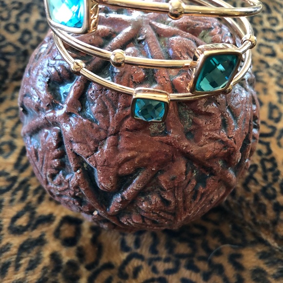 Bangle - Picture 2 of 2